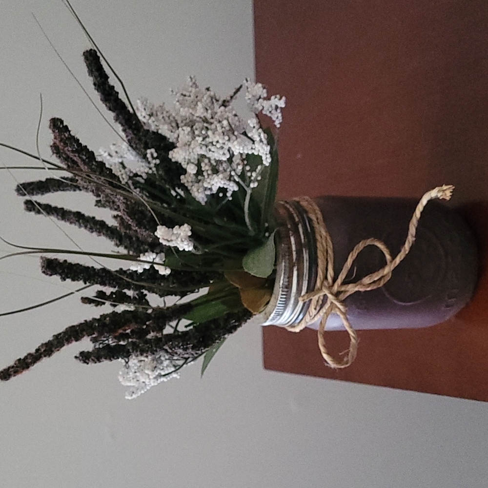 Decor - Picture 3 of 5